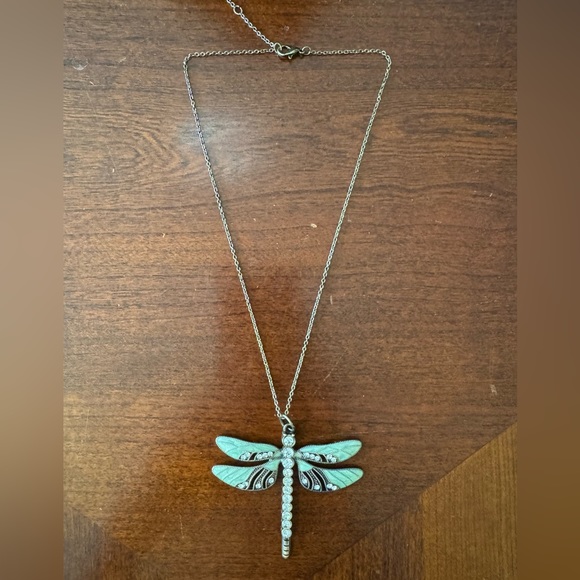 Rhinestone, Green Enamel Dragonfly Vintage Inspired, Antique gold tone necklace - Picture 6 of 9
